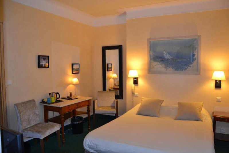 Hotel Ajoncs D'Or แซ็งต์มาโล ภายนอก รูปภาพ