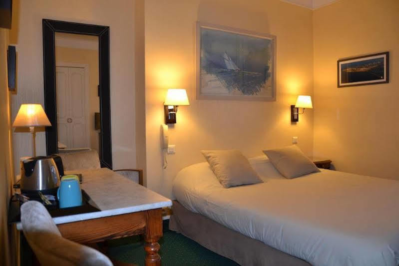 Hotel Ajoncs D'Or แซ็งต์มาโล ภายนอก รูปภาพ