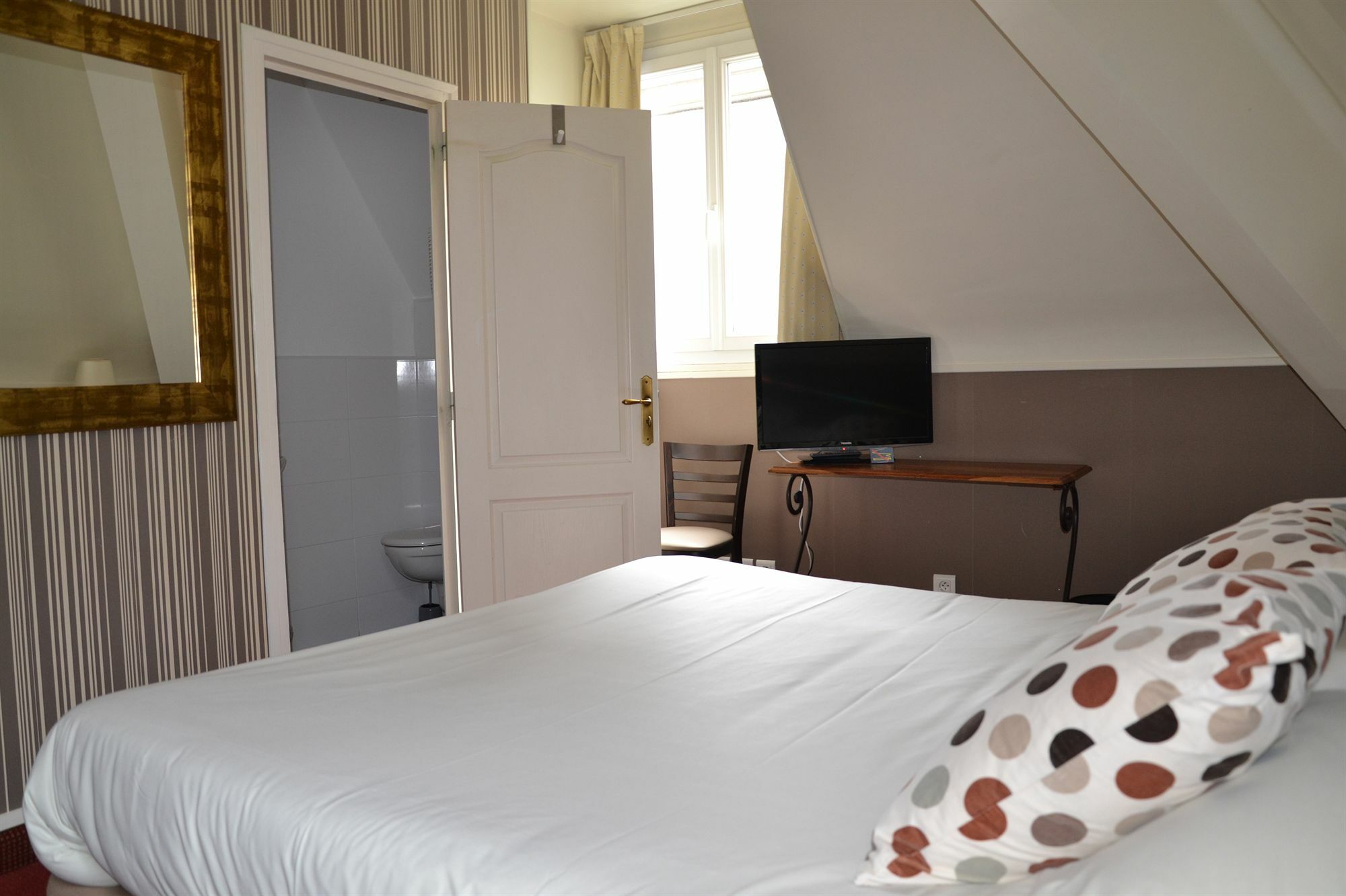 Hotel Ajoncs D'Or แซ็งต์มาโล ภายนอก รูปภาพ
